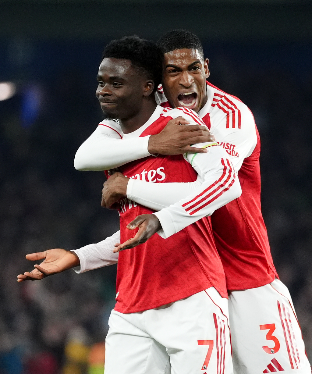 Arsenal beat Brighton to take full advantage of Man City slip