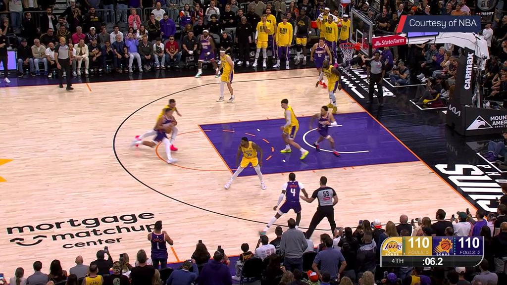 O'Neale sinks game-winner to break Lakers hearts